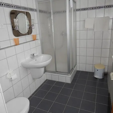 Гостевой дом Und Hohe Rhoen 3*