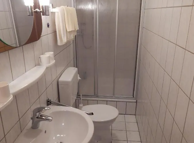 Und Hohe Rhoen Pensión 3*