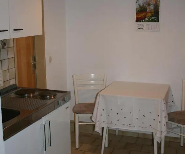 Und Hohe Rhoen Pensión 3*