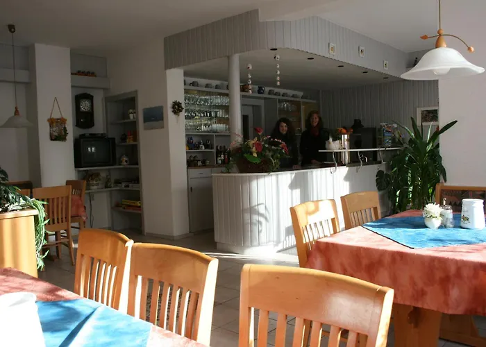 Und Hohe Rhoen Pensión 3*